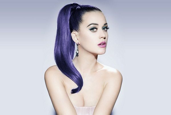 Katy Perry Protagonista de la Campaña de Navidad de H&M